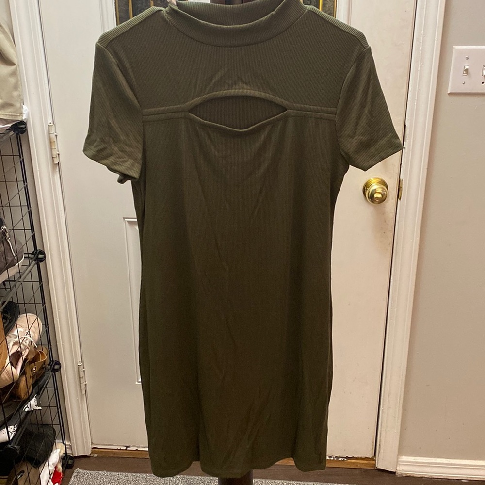 No Boundaries. Dress. Olive Green. Size L (11-13).